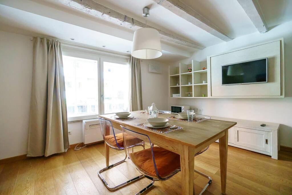 Appartamento Brera-Moscova Duomo 15 Minuti A Piedi Milano Esterno foto